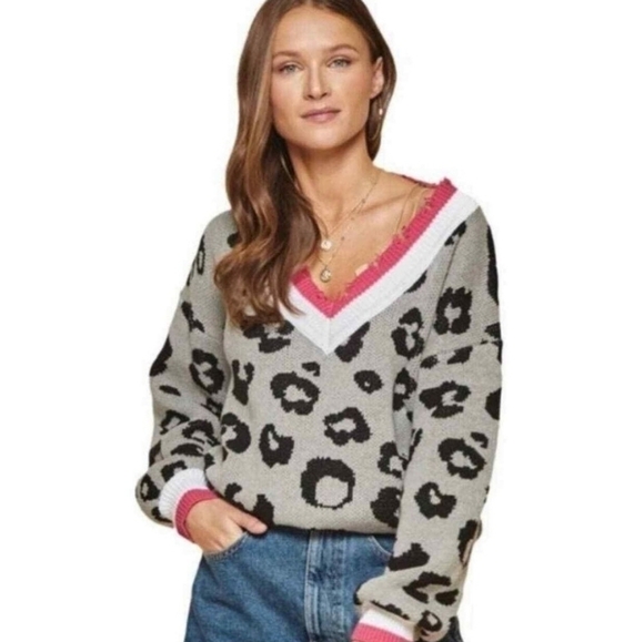 leopard print varsity trim pullover sweater Size largeV-neck Artsy Colorful - Picture 1 of 7